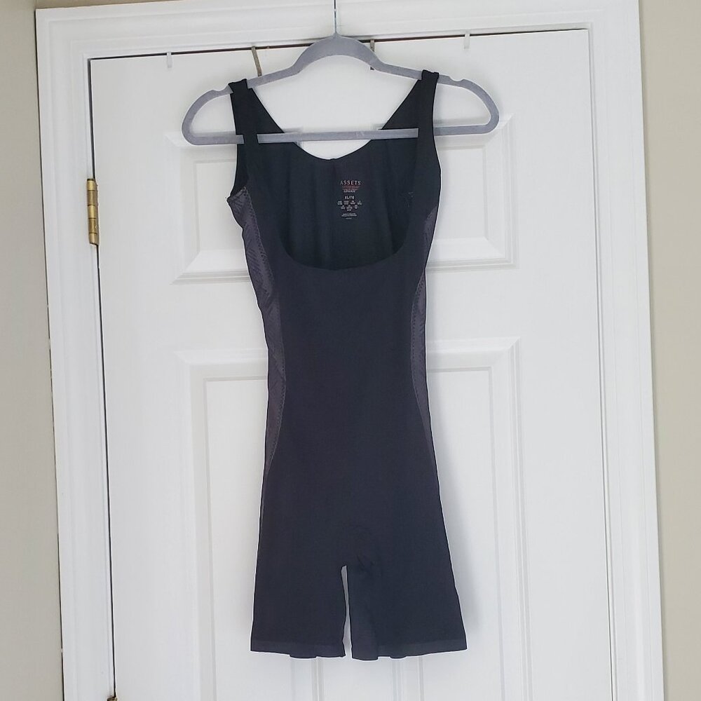 Assets Red Hot Label by Spanx Open Bust Mid Thigh Body Briefer